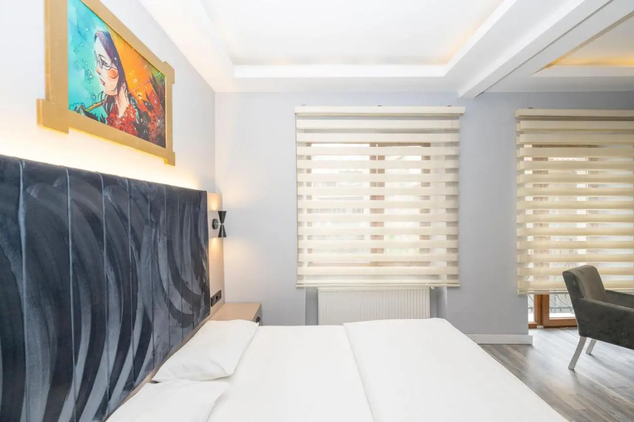 Cirrus Suites
