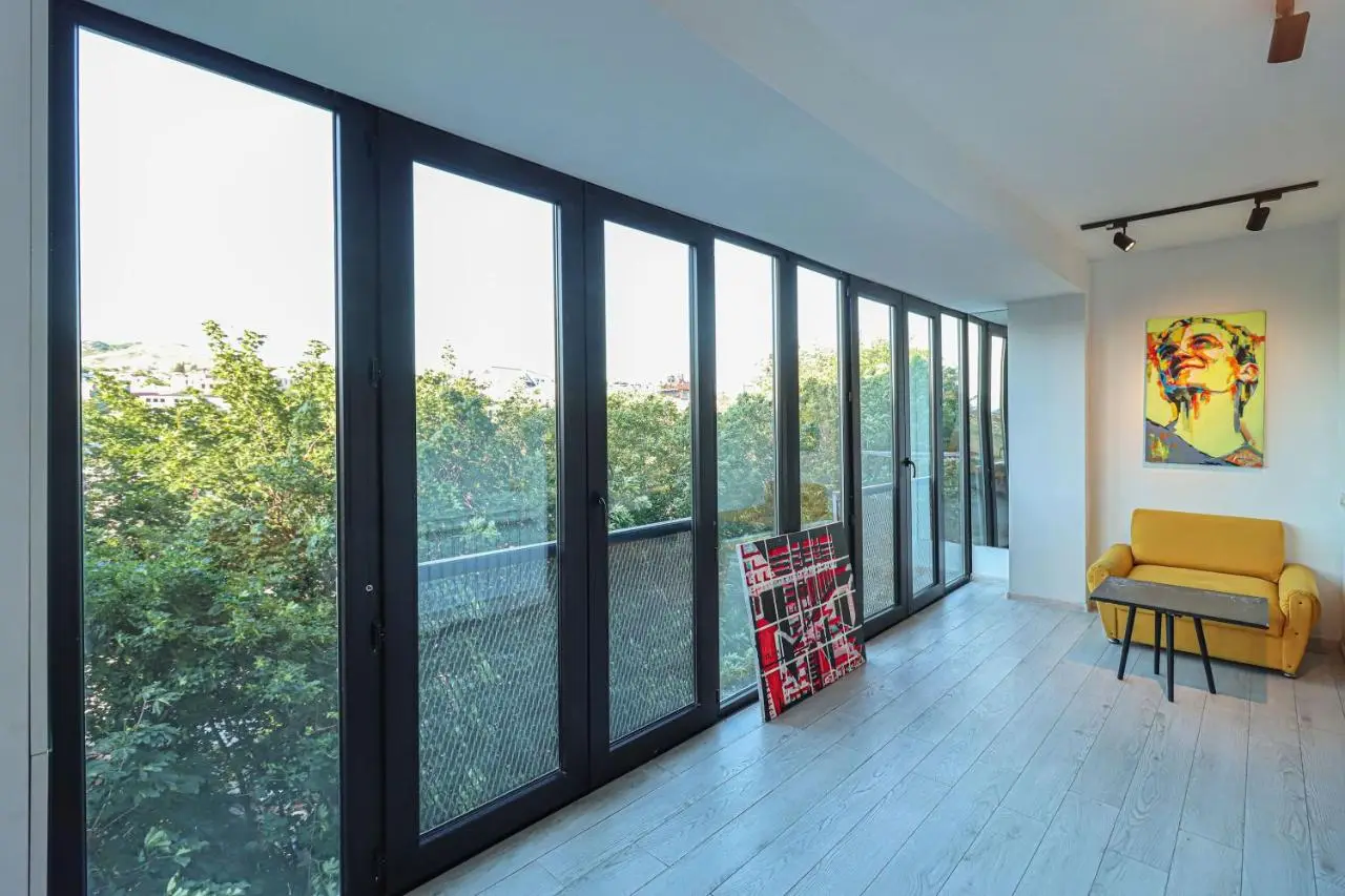 Bright 1BR with Sameba view Avlabari - by Wehost