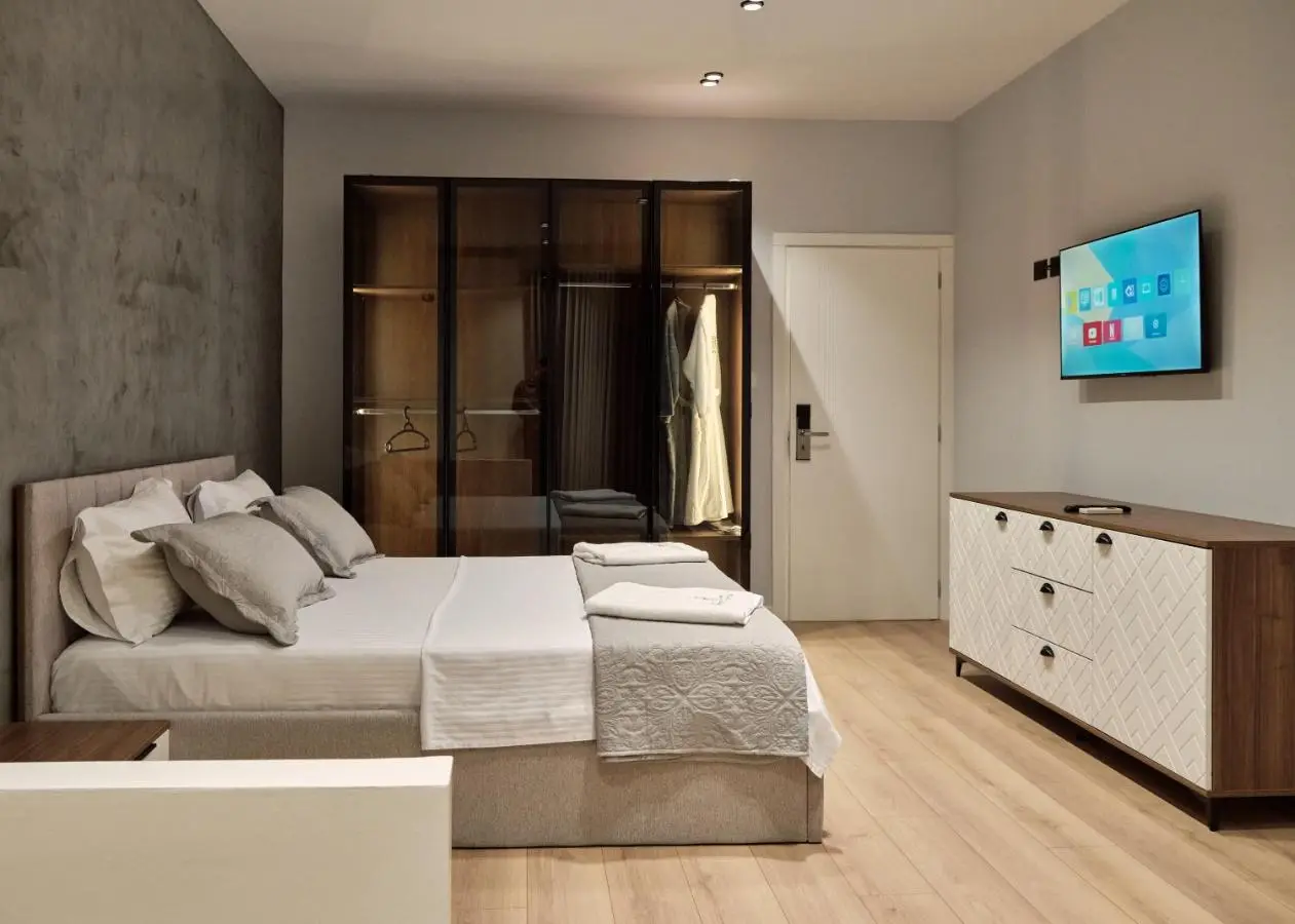 Montflux Hotel