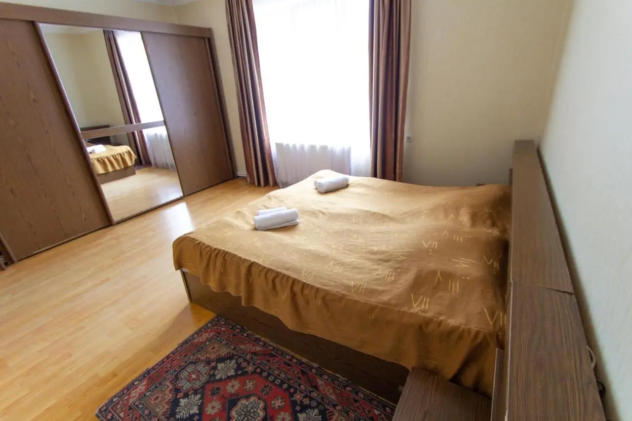 Eka&Nino GuestHouse