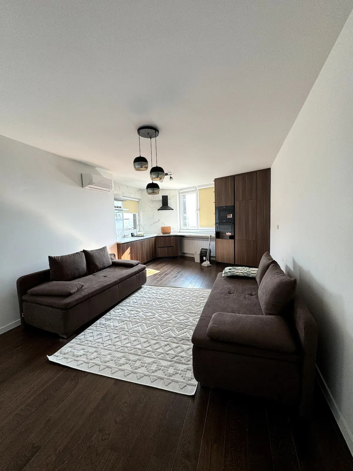 Spacious Apartment with Stunning Views & Many Beds