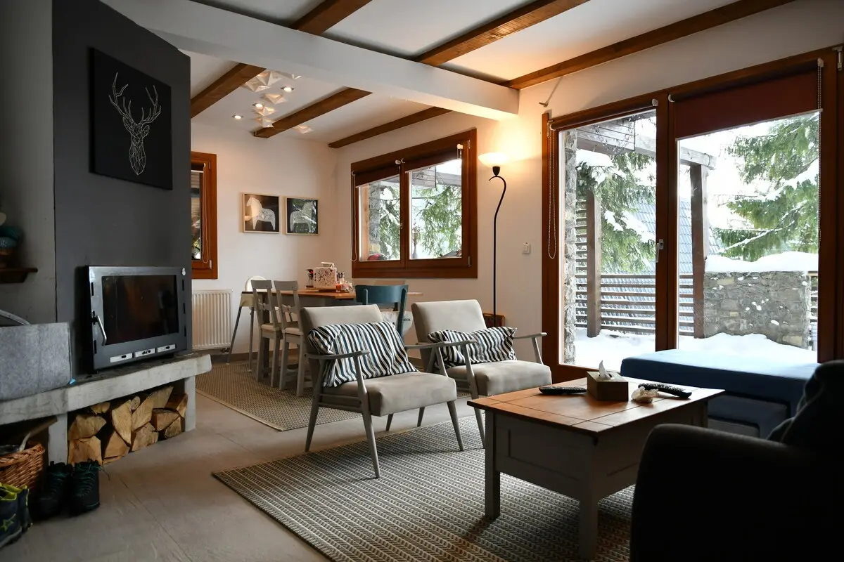 Vlasic Cabin