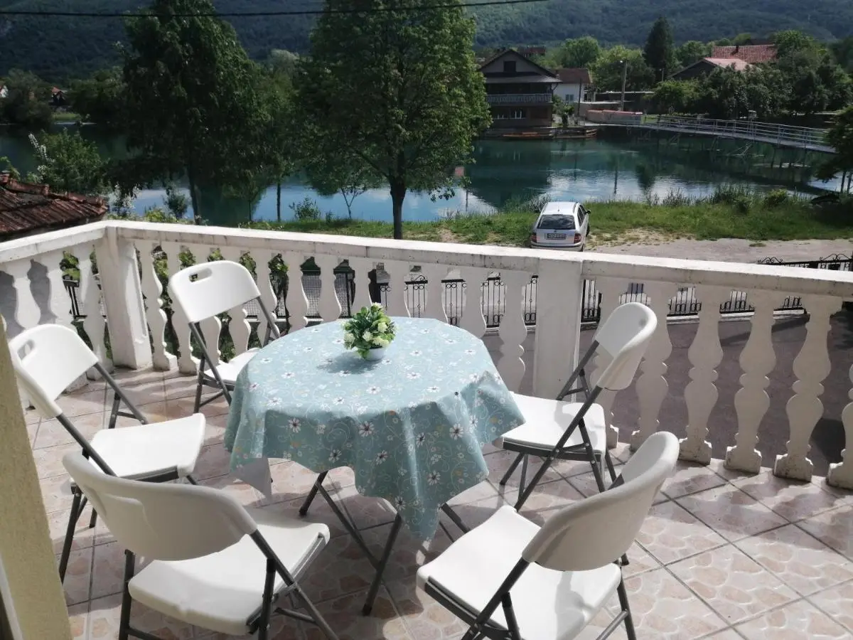Amina River Apartment