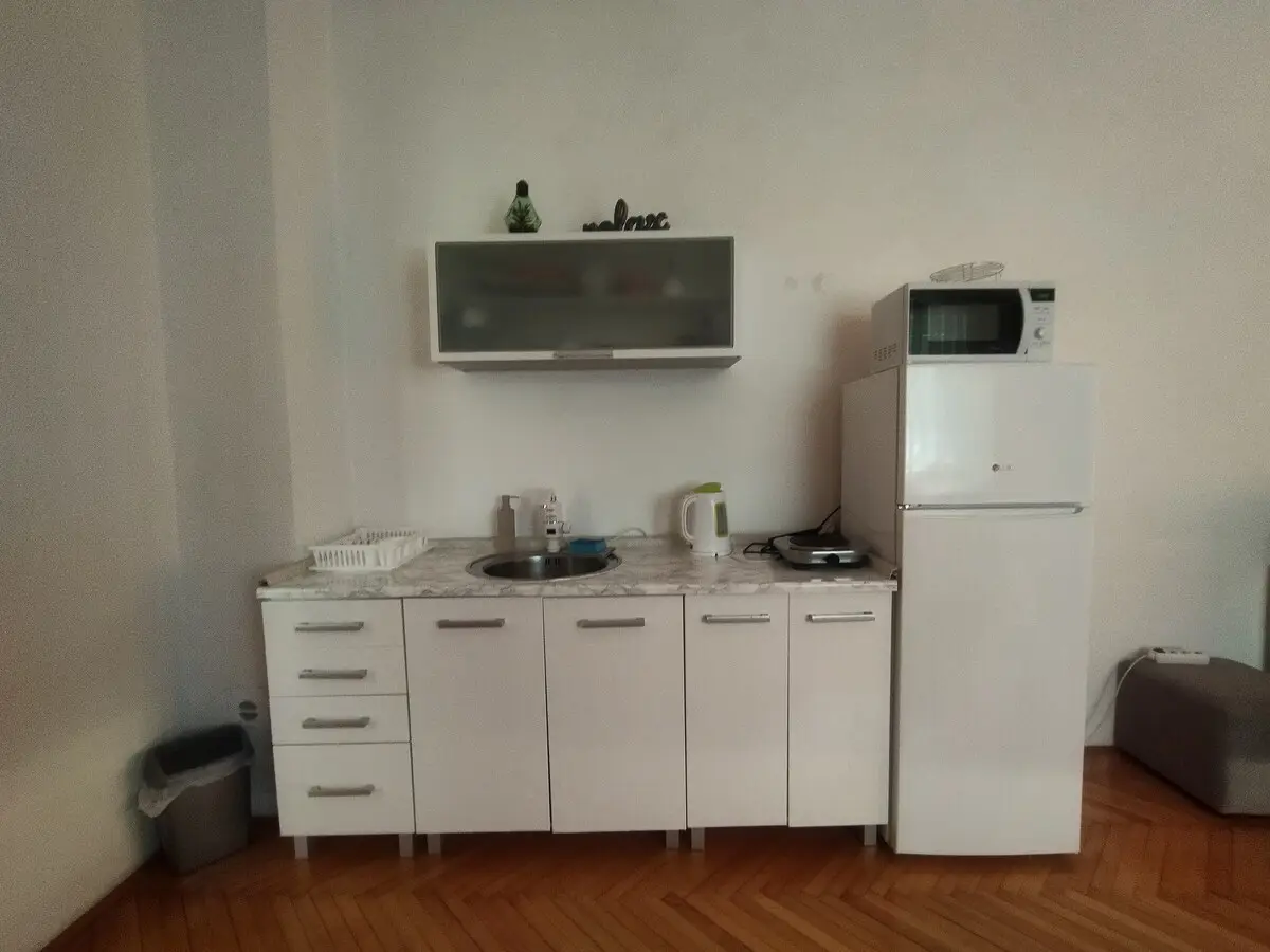 Family Suite Apartment - 2 Studios with Garden