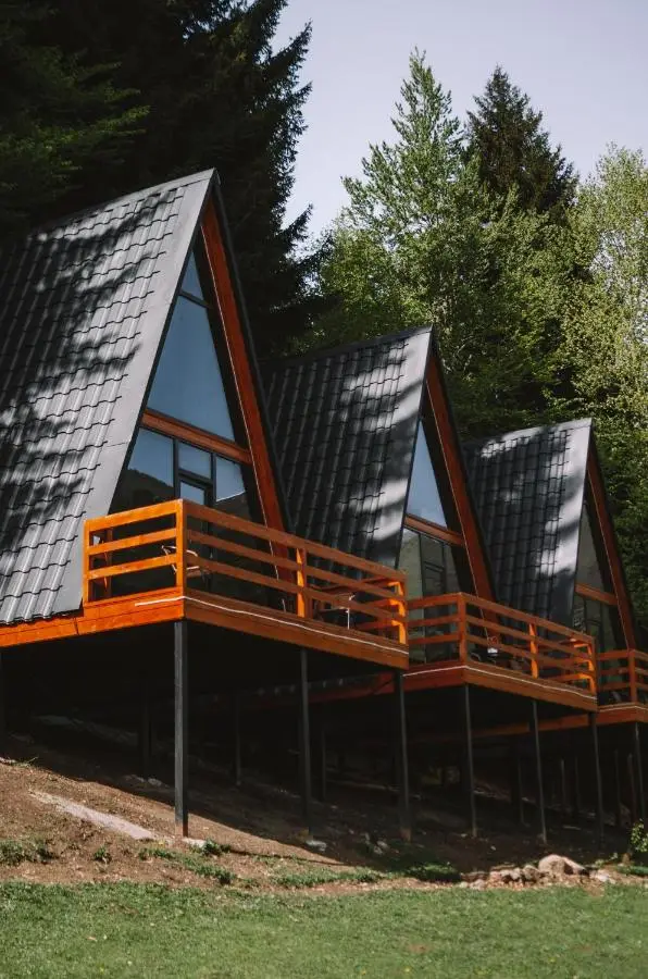 Kakhshiani Mestia Cottages