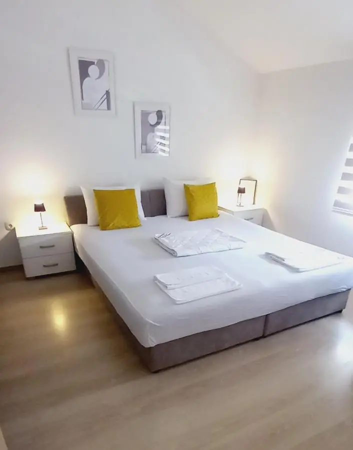 Apartments Platz