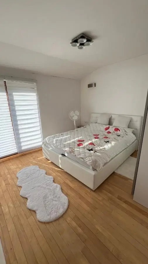 Farah House