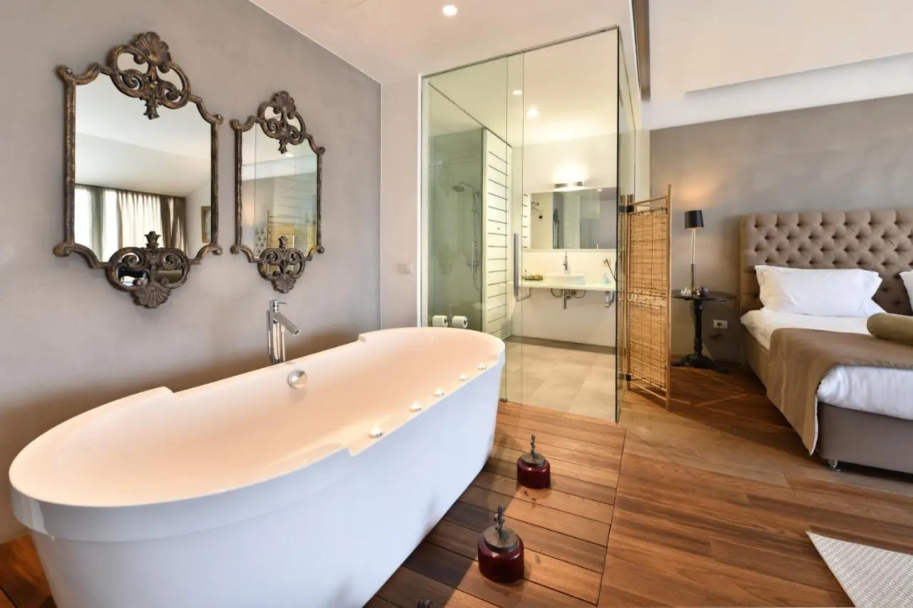 Ansen Hotel and Suites