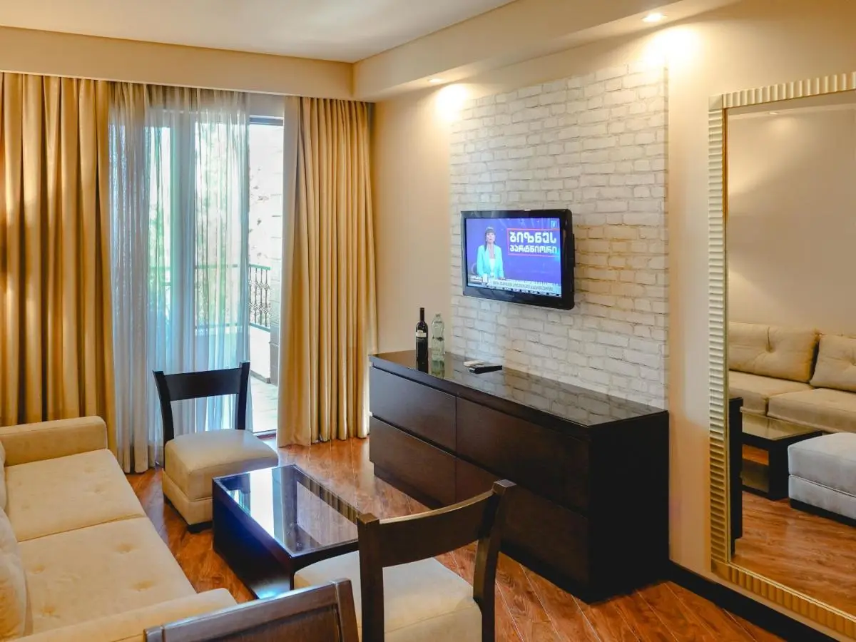 Luxury Dreamland Oasis Apartments