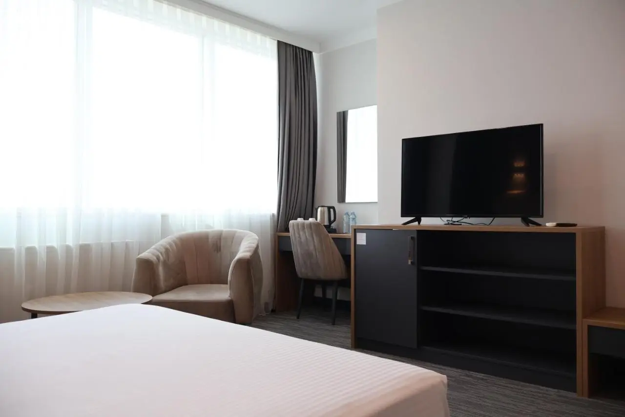 Home Plus Hotel
