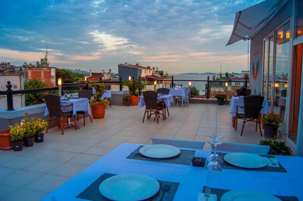 Sarnic Premier Hotel