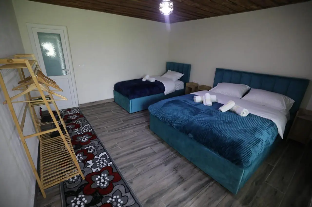 Thethi 360 grade - Camping & Rooms