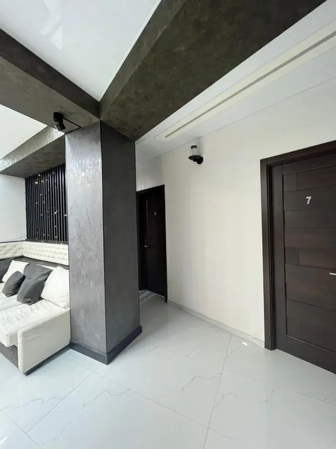 Luxury 6BR 240sqm Apartment in Vere Tower Perfect for Groups in Tbilisi