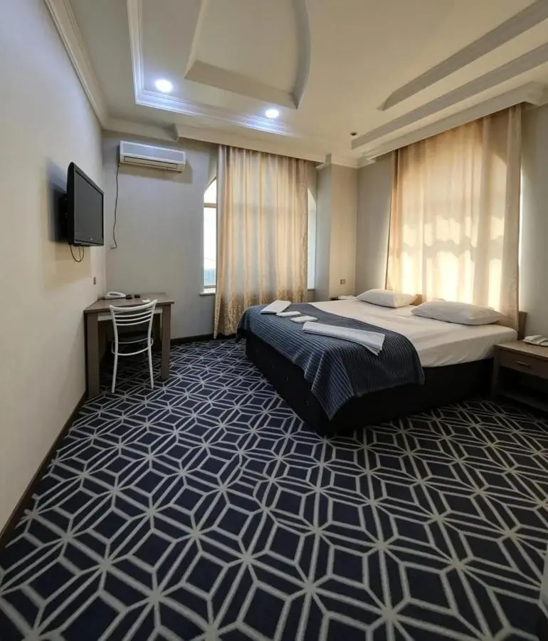 Ekm Hotel Russian Baku