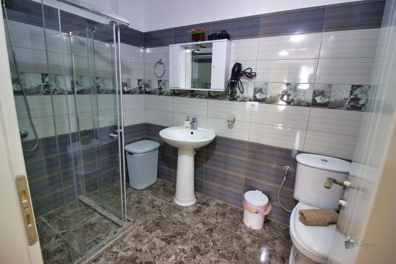 DAI Apartments- City & Castle view Gjirokaster