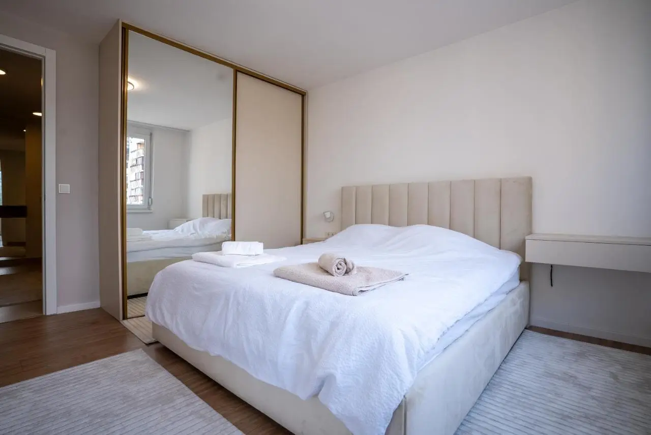 Skyline Apartment