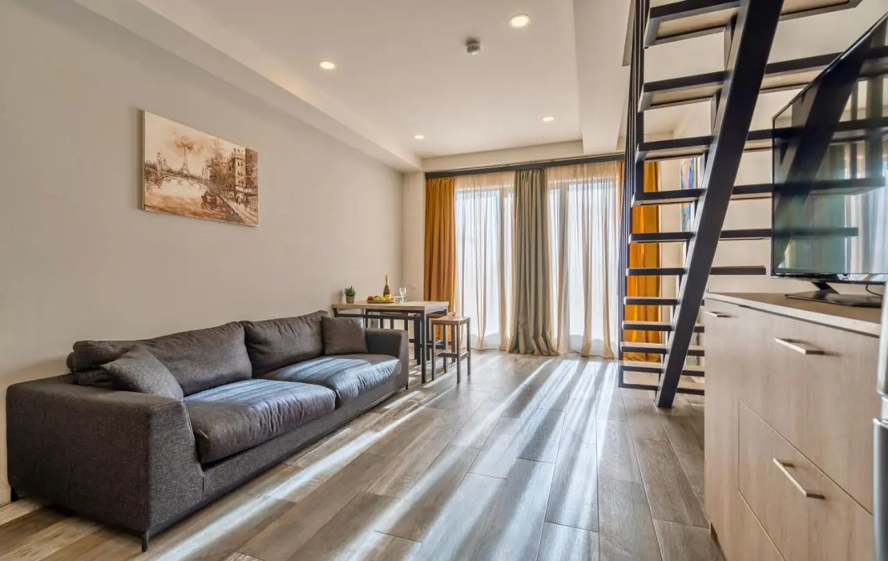 GVC 3-room 2-level apt New Gudauri