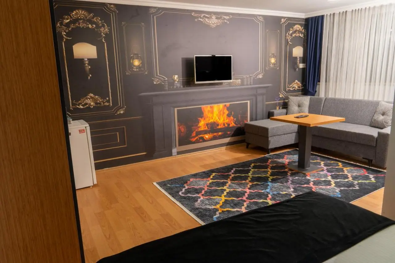 Heraldic Room Hotel