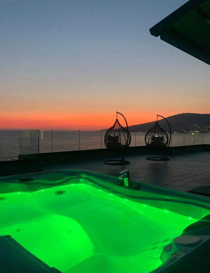 El Primero Hotel