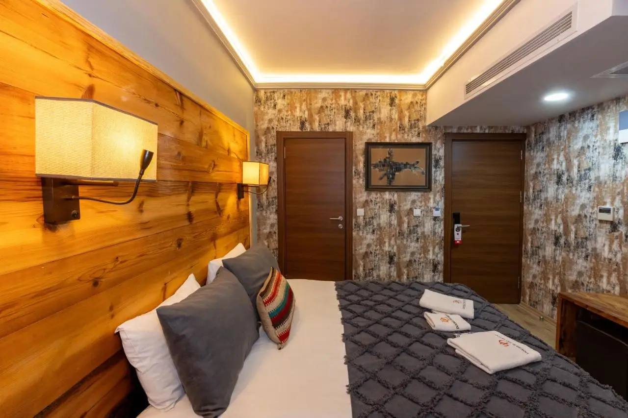 Double DD Hotel