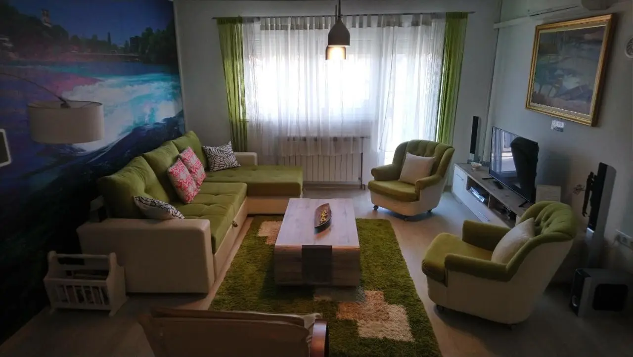 Center Una Apartment