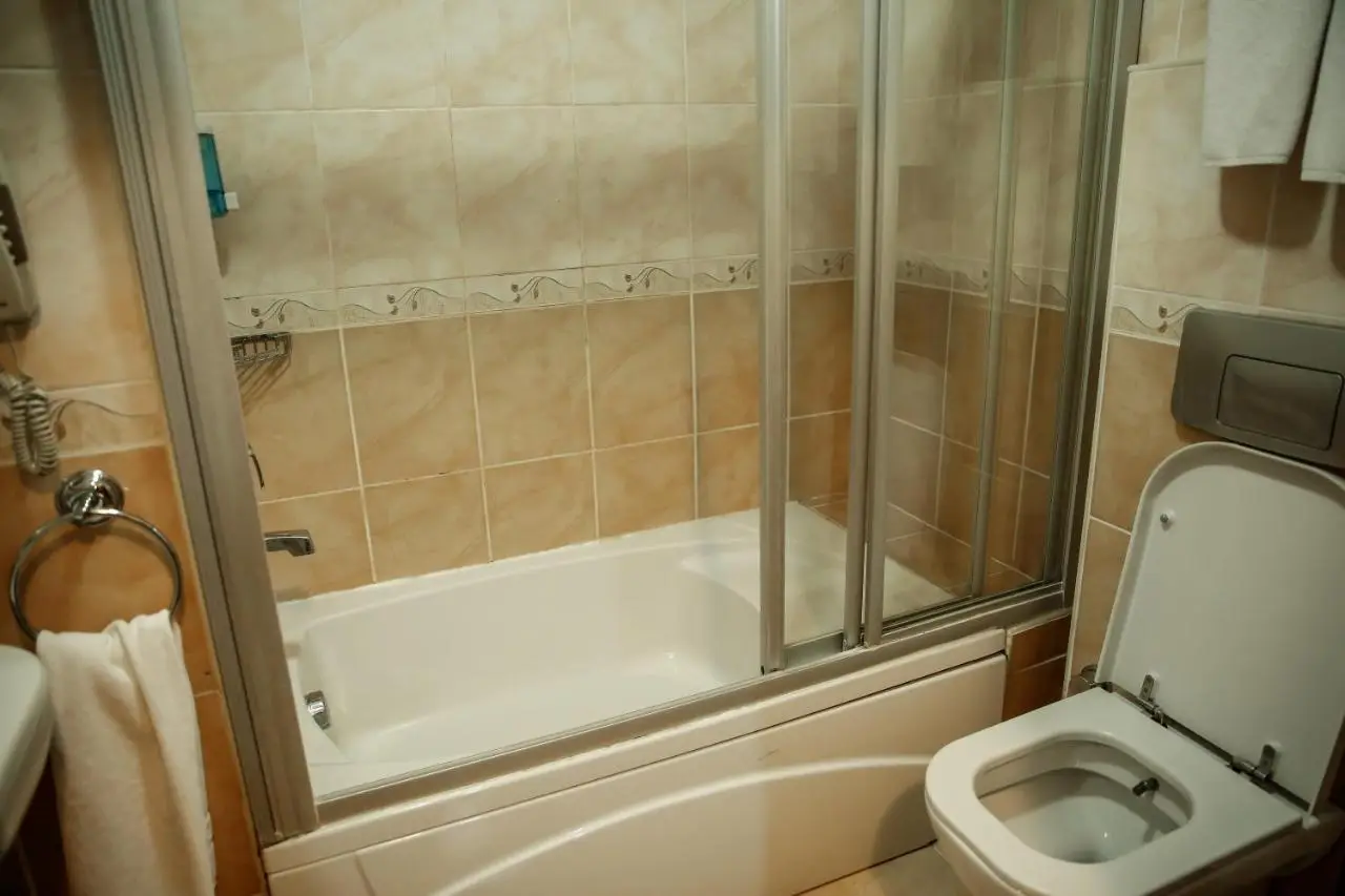 Yuksel Hotel