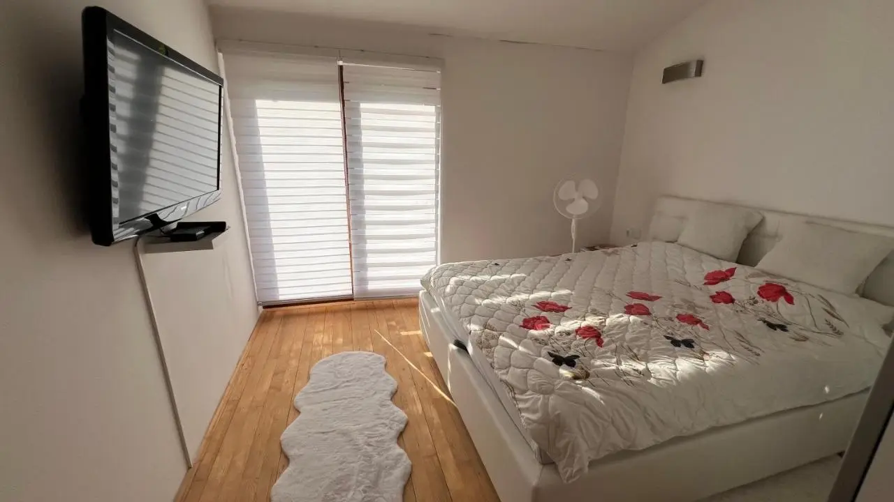 Farah House