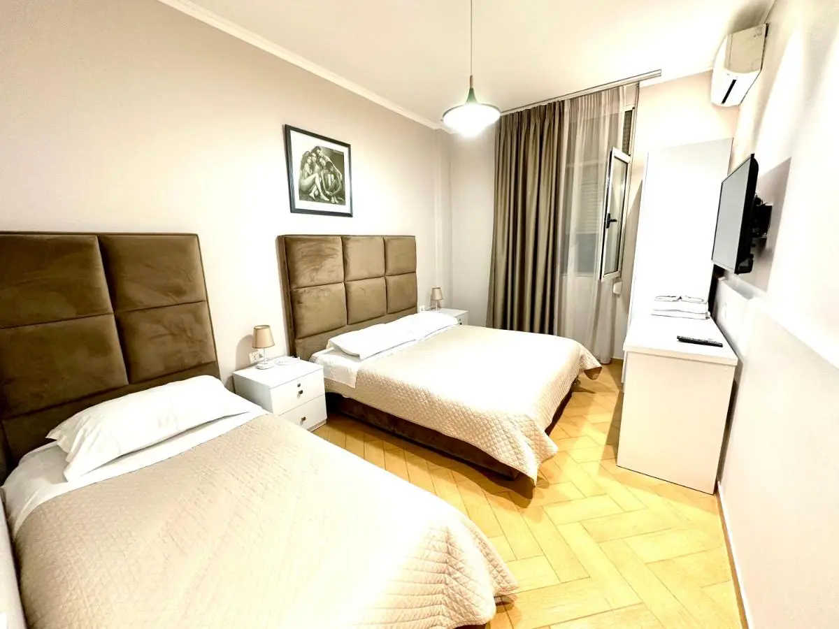 HOTEL NOBEL CENTER