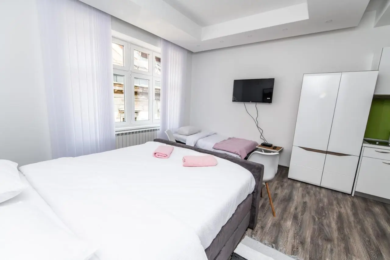 Modern studio for 3 people in the Heart of the City Center
