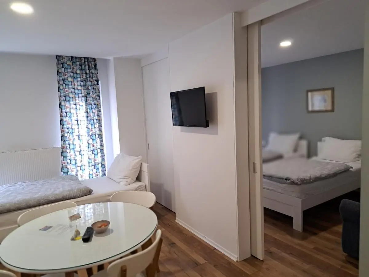 Villa Flower with Free Onsite Parking
