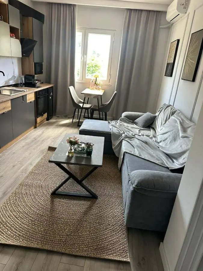 CastleView Suites
