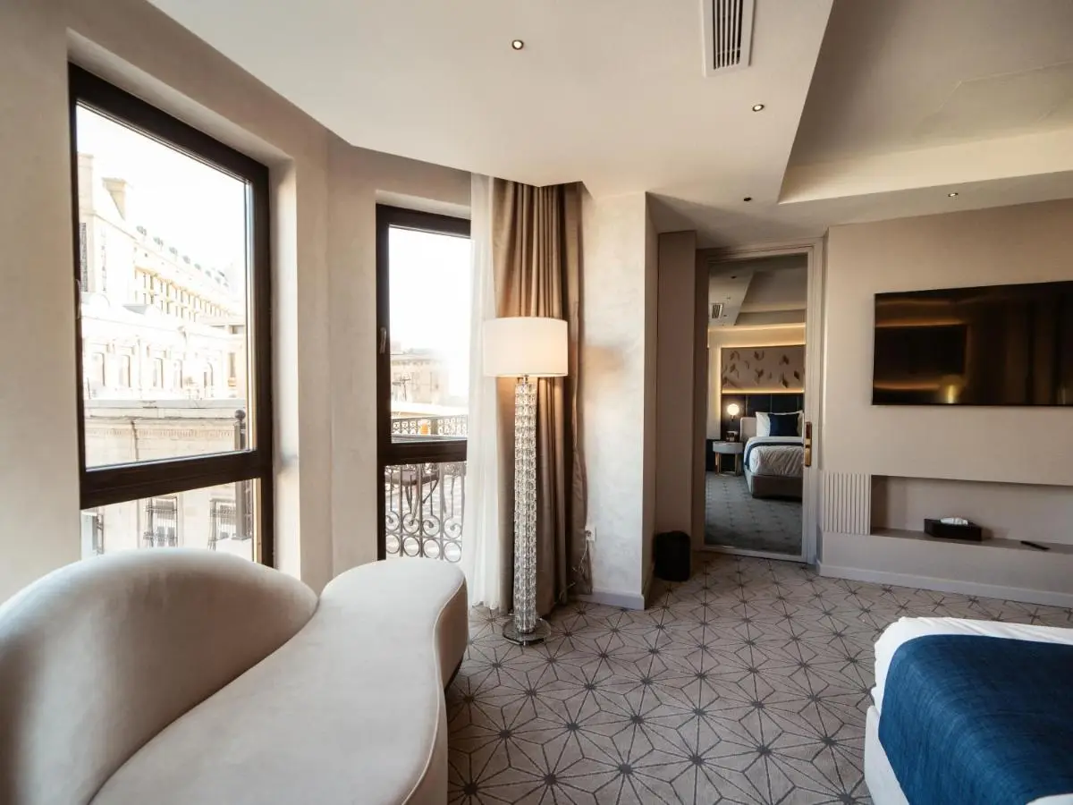 Meridian Luxury Boutique Hotel