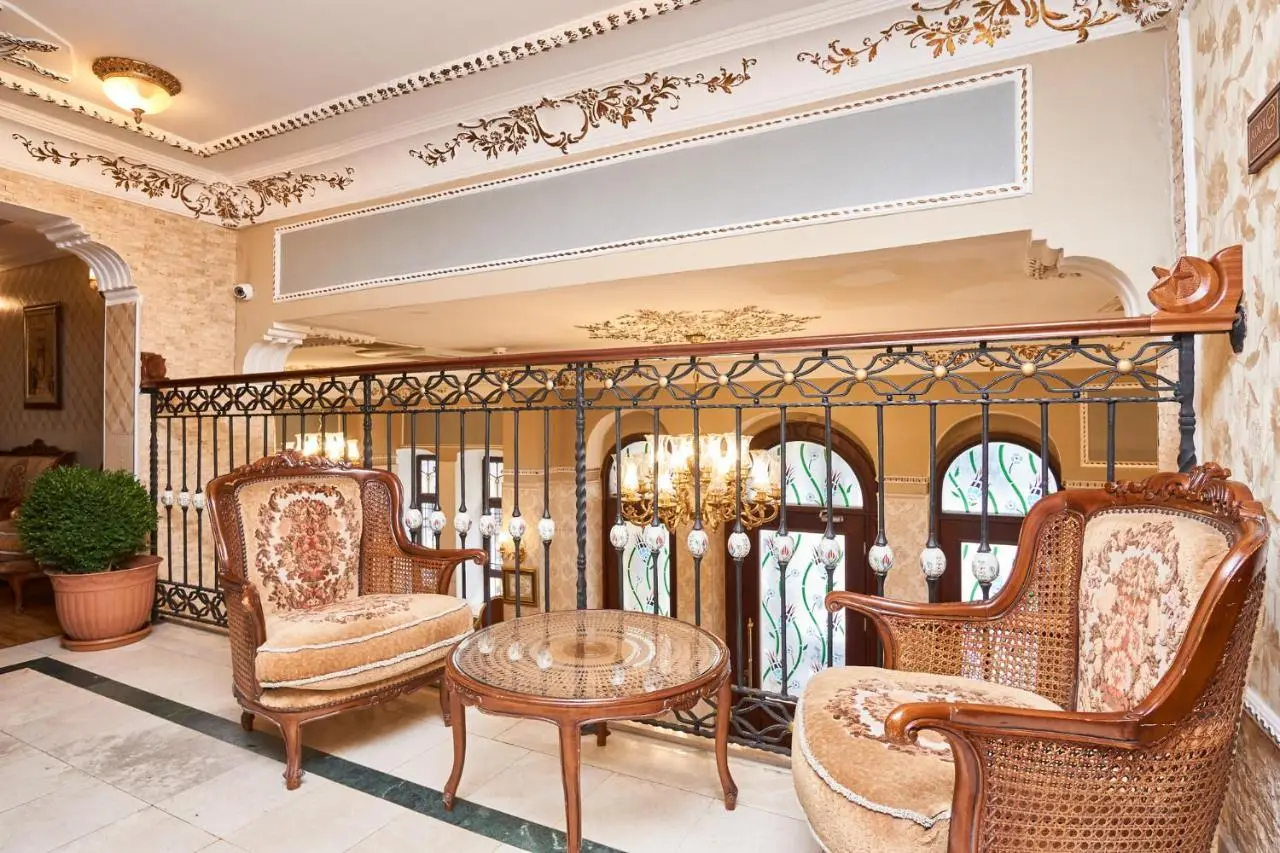 Amber Hotel & Spa