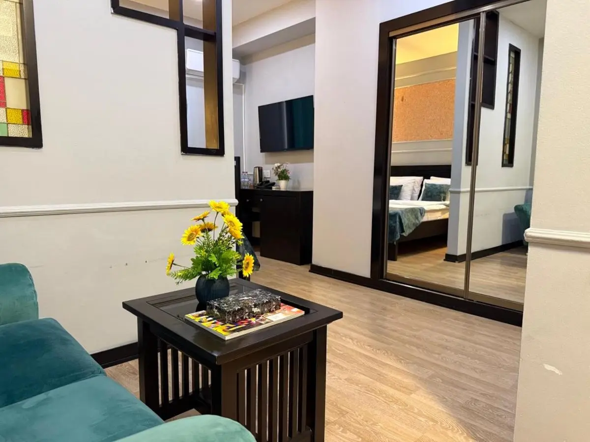 Hazz Central Hotel