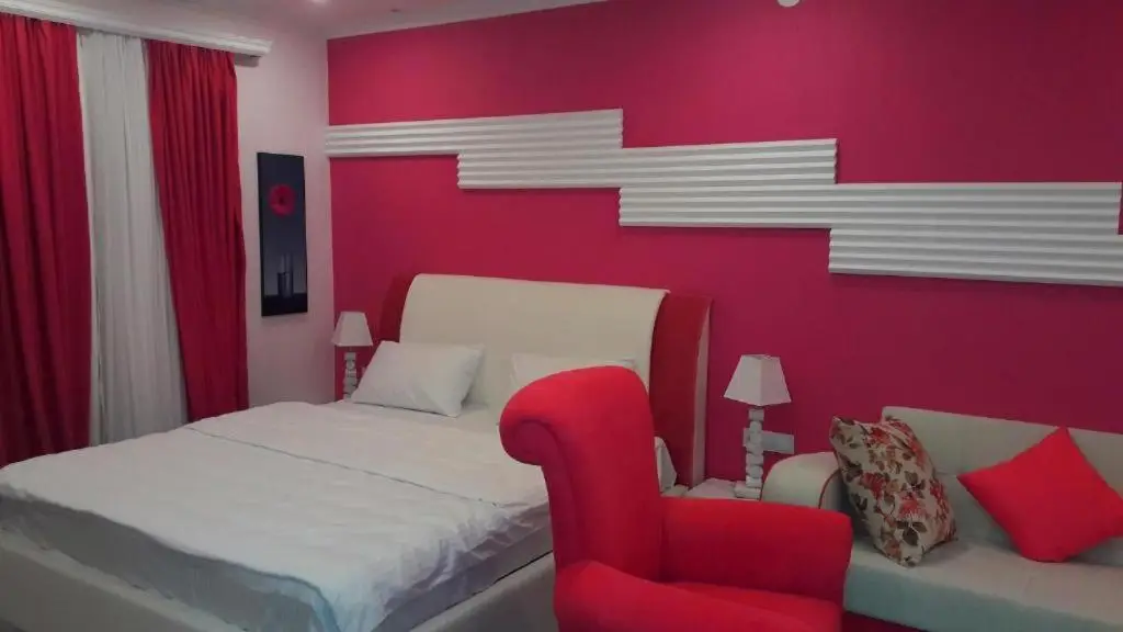 Hotel Lilo near Airport