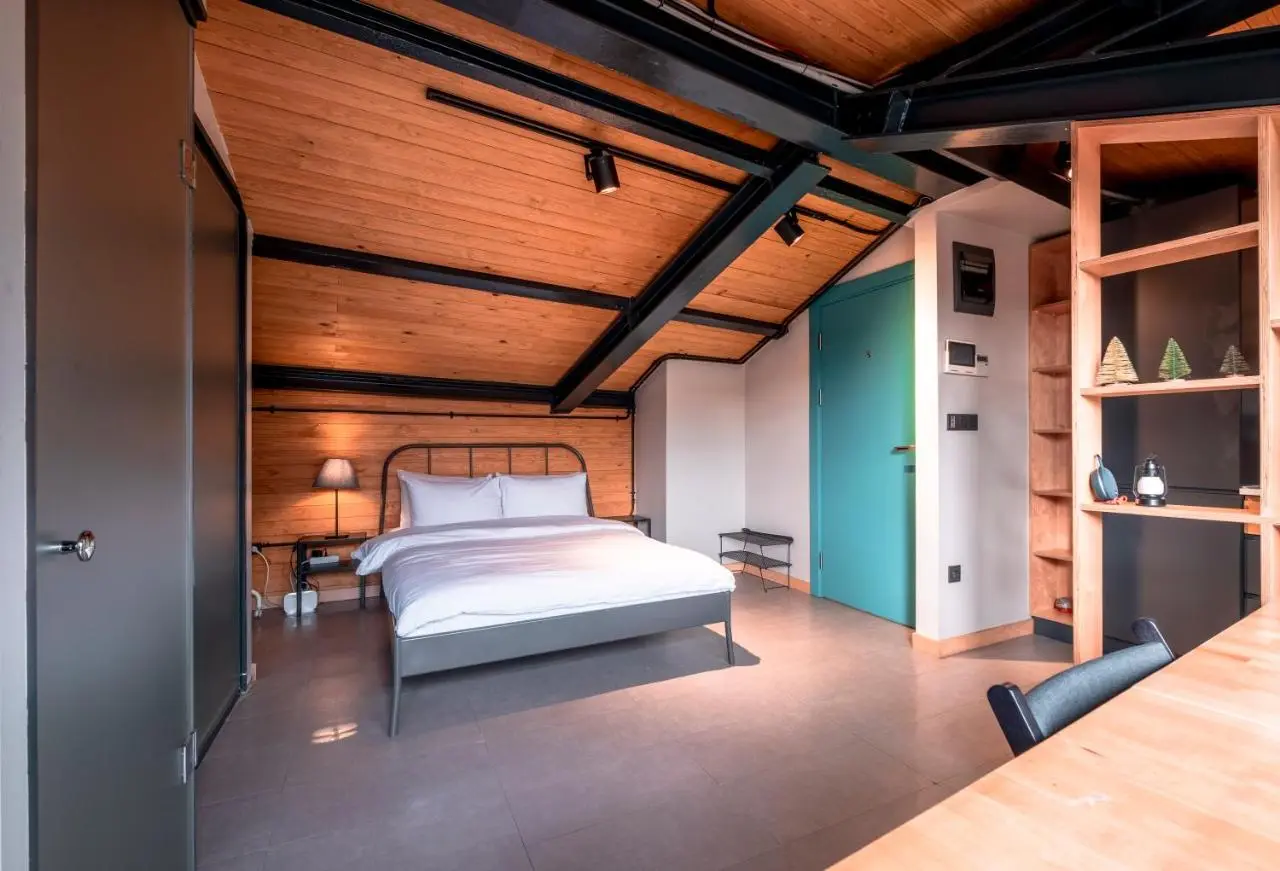 Homie Suites - ''Loft 27'' Urban Comfort Suites in the Heart of Cihangir
