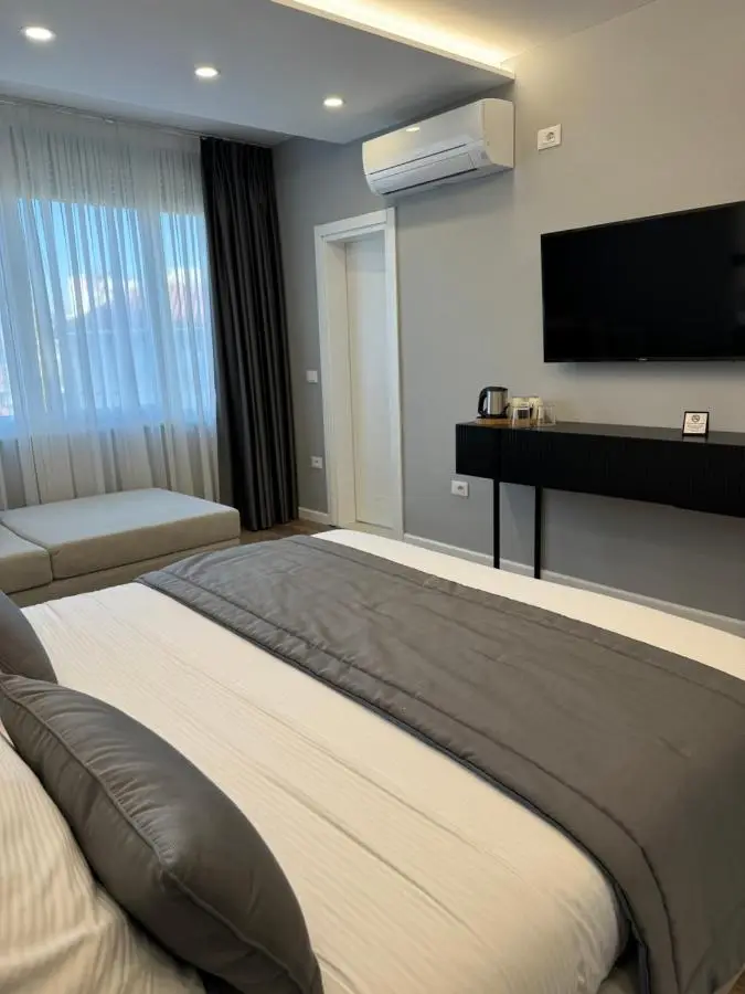L’Hotel Tirana