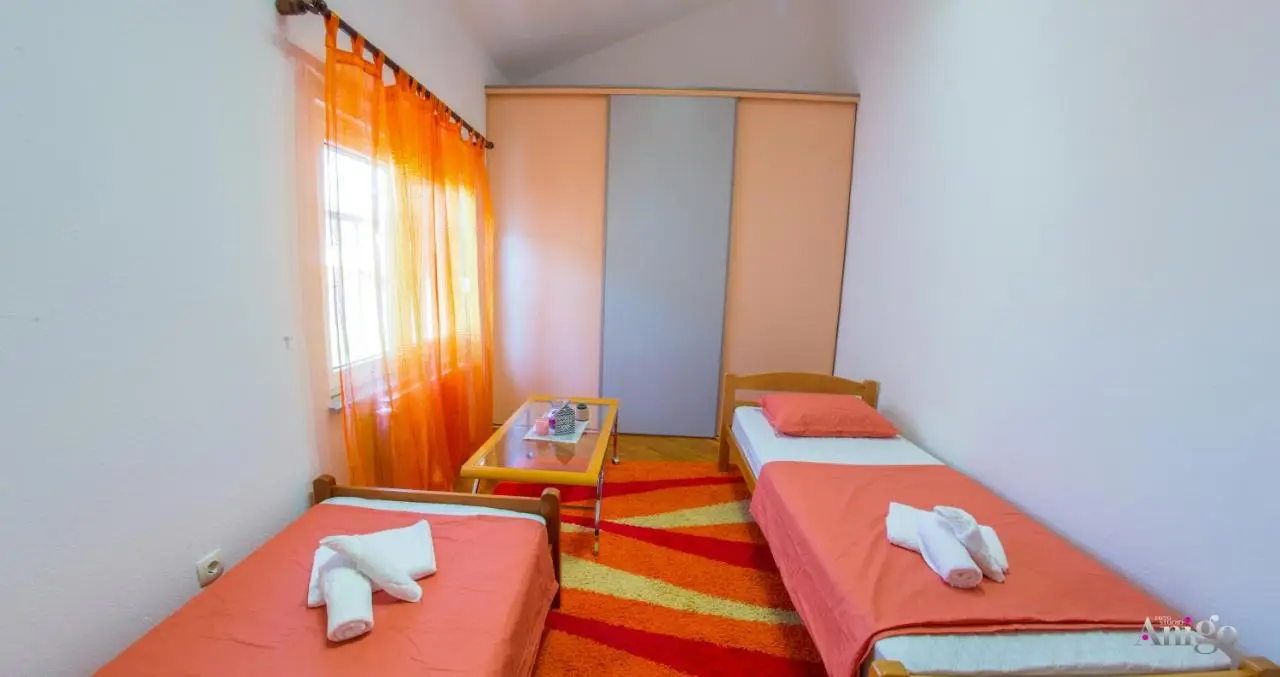 Spacious apartment overlooking Mostar
