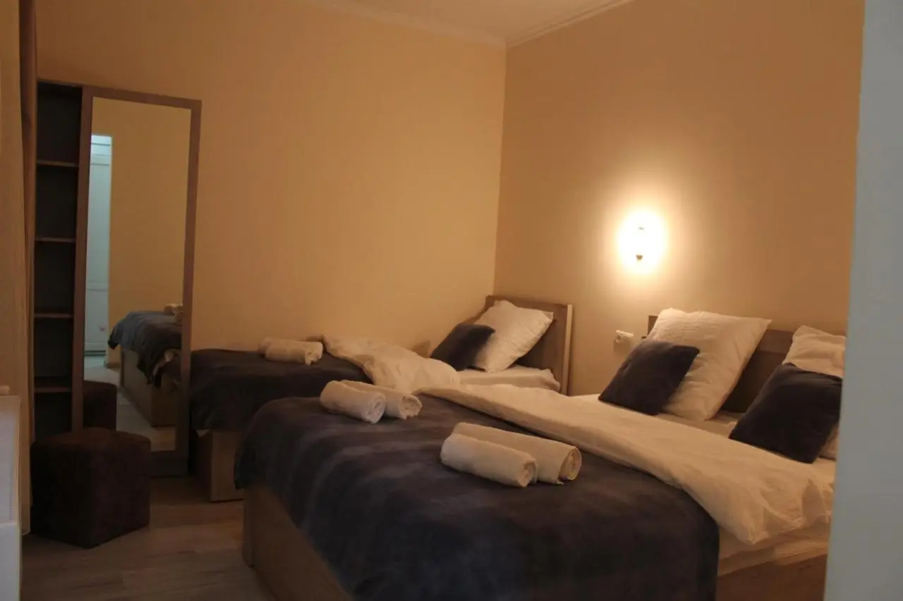Rooms 3