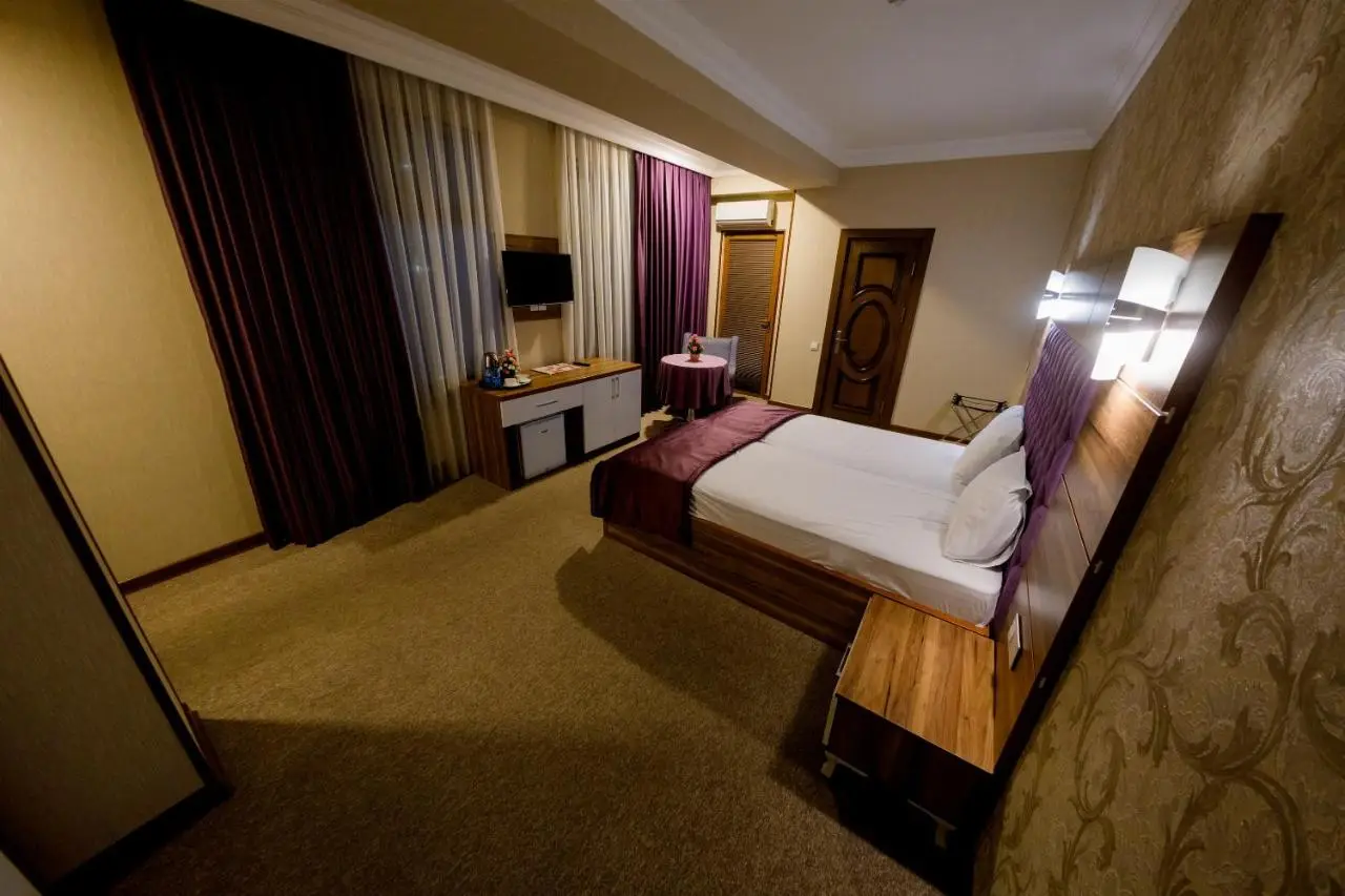 Royal Sapphire Hotel