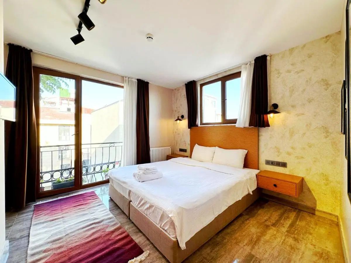 Sultan Pier Hotel