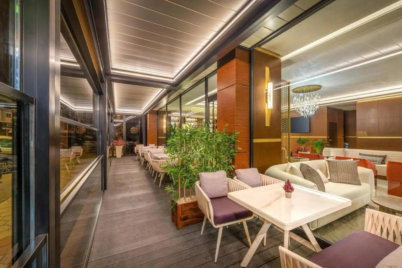 Best Western Premier Hidden Hills Hotel