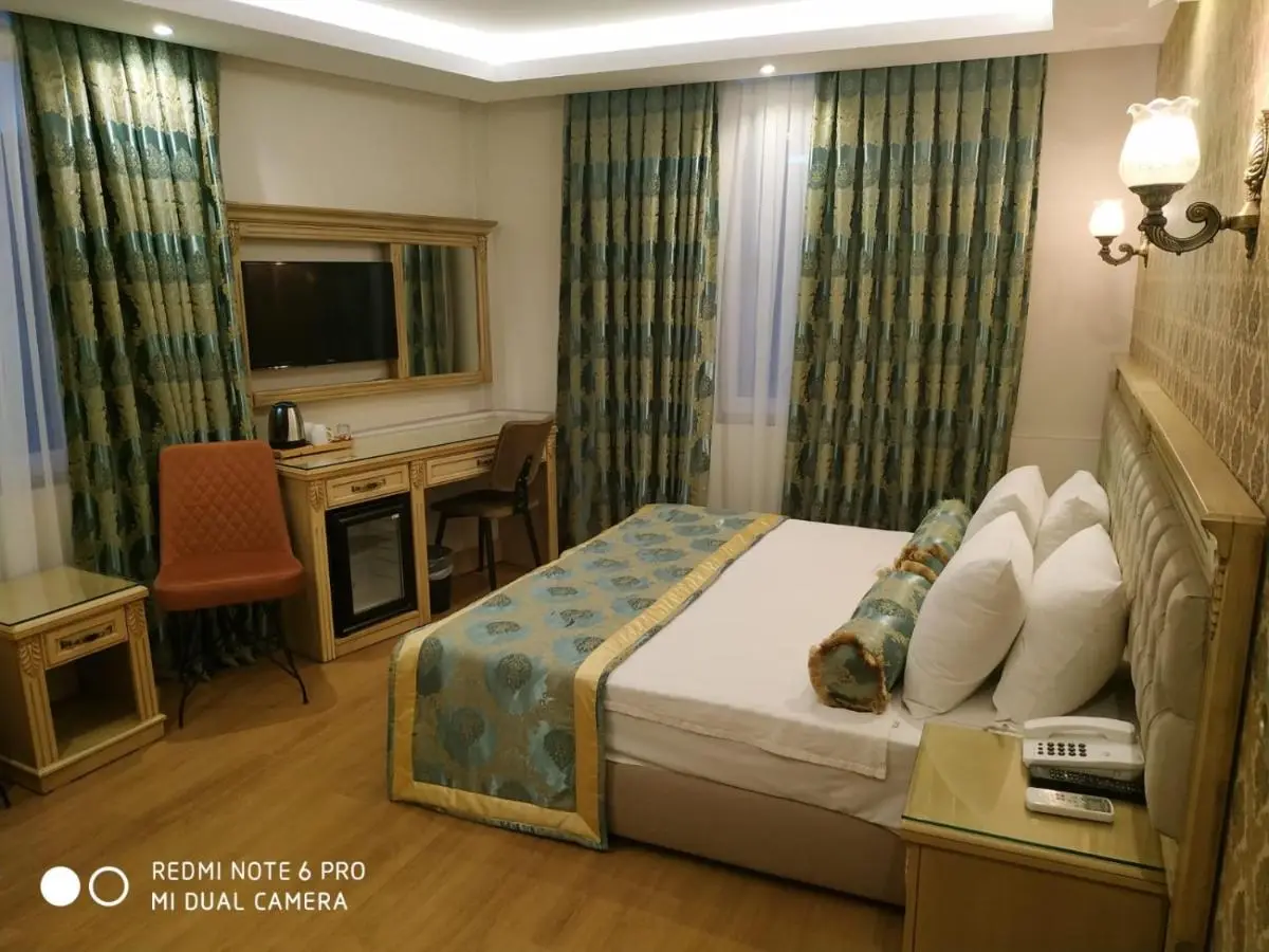 Apple Tree Hotel