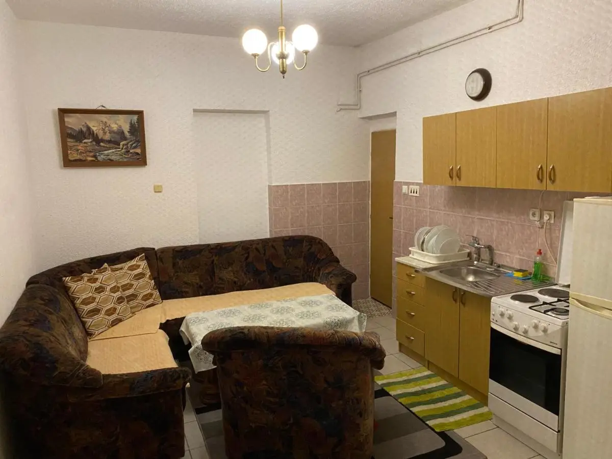 Lav Apartments