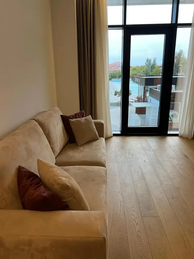 Sea Breeze Baku