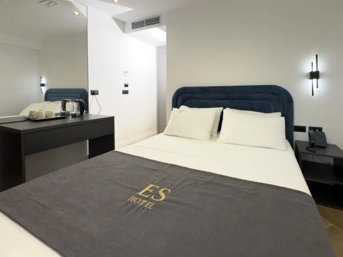 ES Hotel