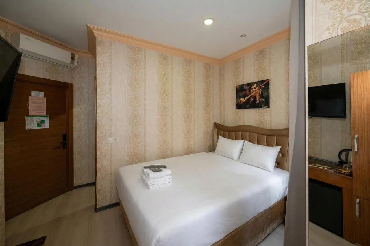 Maxwell Hotel