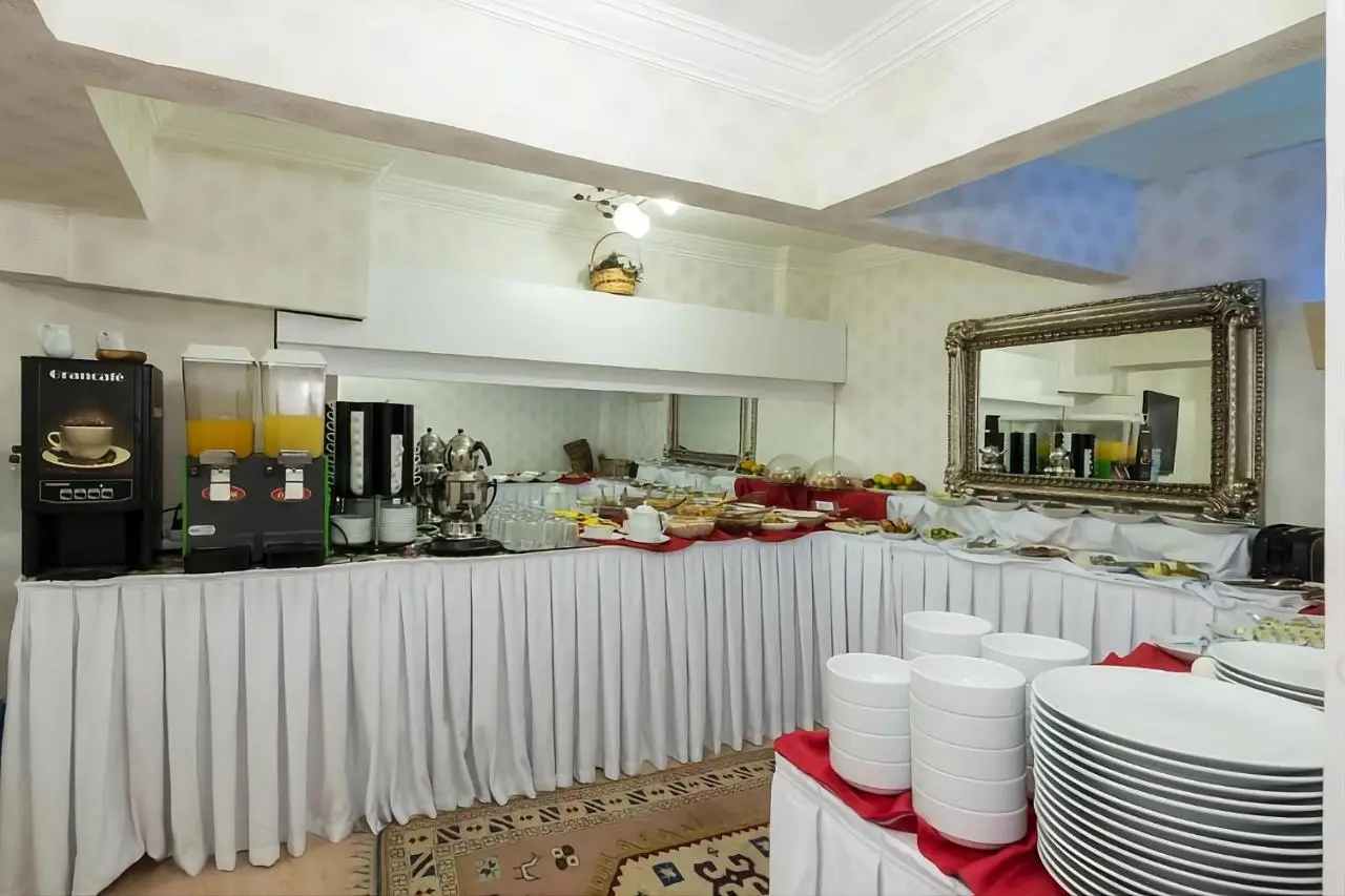 Le Safran Palace