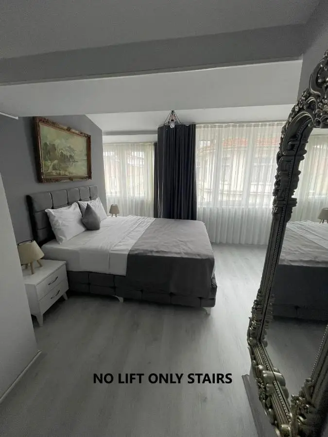 Oldmile Palace Hotel