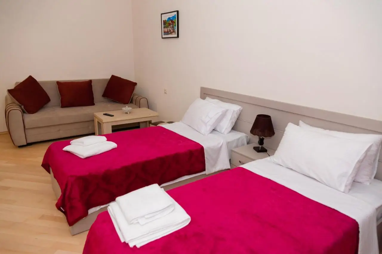 Holiday Rooms